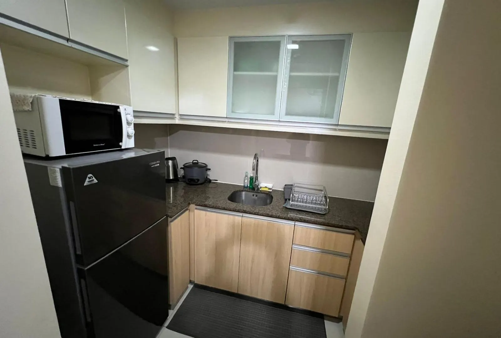 101 Newport Apartment Manila